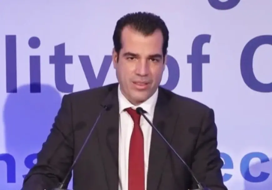 نائب يميني متشدد يؤدي اليمين الدستورية وزيرا للهجرة في اليونان