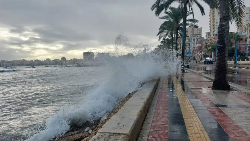ما حقيقة تعرض البحر المتوسط لظواهر جوية غير طبيعية الأيام المقبلة؟ الأرصاد توضح