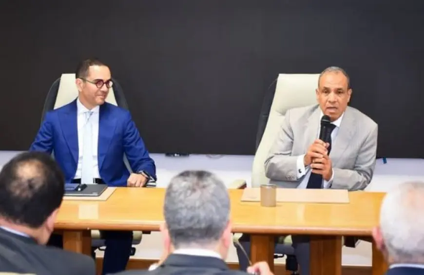 عبد العاطي يؤكد ضرورة التكامل بين السياسة الخارجية والسياسات الاقتصادية لتعزيز مكانة مصر إقليميا ودوليا
