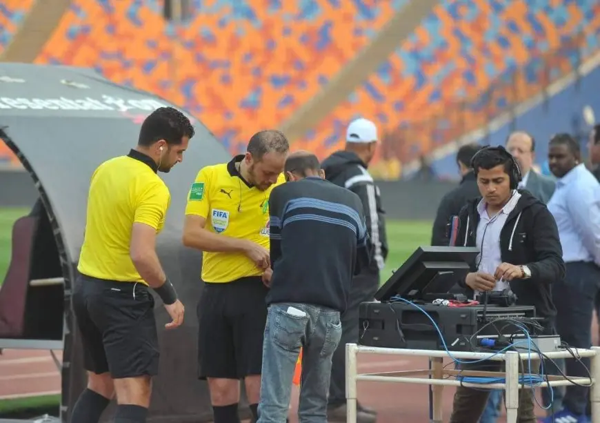 اجتياز ٤٠ حكما لاختبارات الانضمام لدورة الحصول على رخصة تقنية VAR