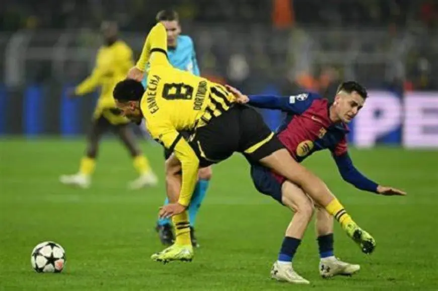 أتلتيكو مدريد يستفسر عن موقف لاعب برشلونة