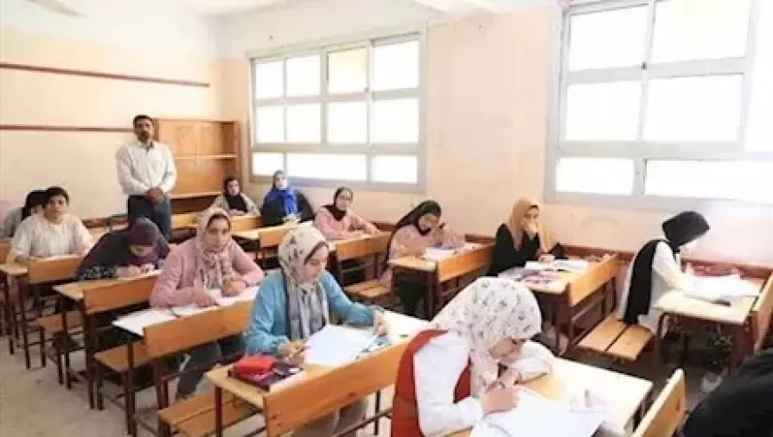 امتحانات الثانوية العامة.. التعليم: لا ورقة بلا مراجعة دقيقة