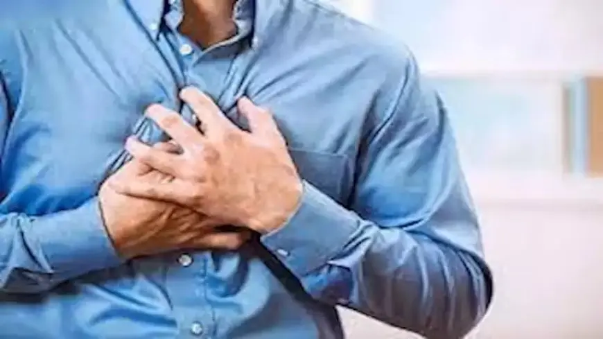 4 علامات تحذيرية تنذر بنوبة قلبية.. لا تتجاهلها