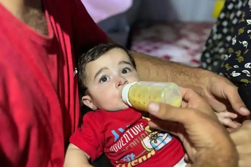 العدس.. طعام الرُضّع في غزة بعد نفاد حليب الأطفال