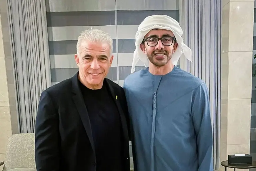 معاريف: مقربون من نتنياهو يحتجون على زيارة زعيم المعارضة يائير لابيد للإمارات ويعتبرونها تدخلا سياسيا