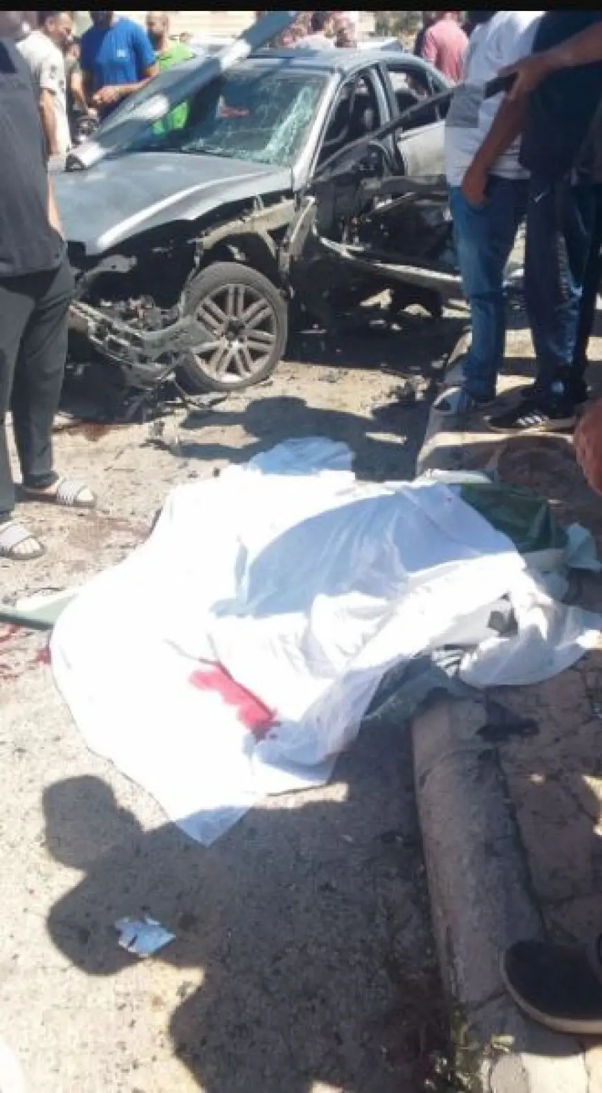 الصحة اللبنانية: شهيد وجريحان إثر استهداف مسيرة إسرائيلية سيارة في بنت جبيل