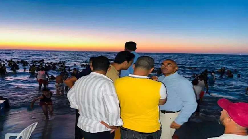 تصل لفسخ العقد”.. رئيس مصايف الإسكندرية يحذر مستأجري الشواطئ (صور)