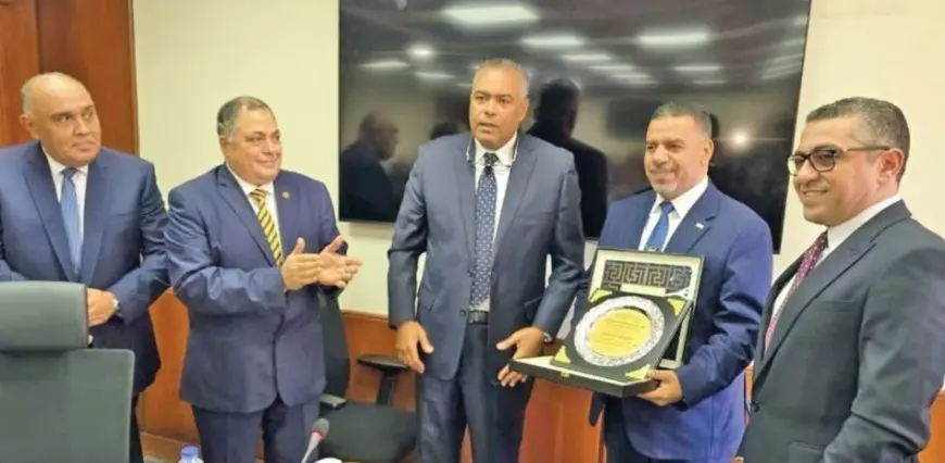 اتحاد بنوك مصر يكرّم القطاع القانونى بالبنك التجارى الدولى