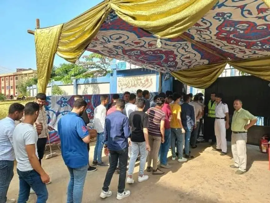 بدء امتحان الرياضة البحتة لطلاب الثانوية العامة