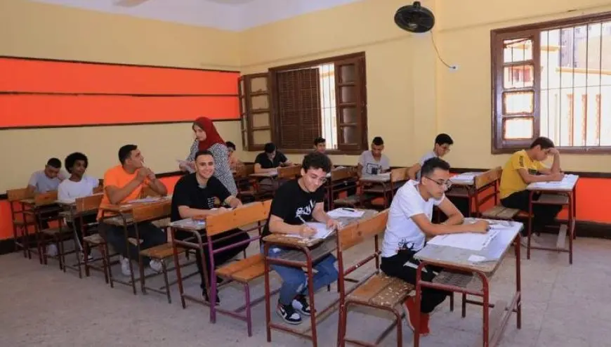 تداول أسئلة وإجابات امتحان الرياضة البحتة على صفحات الغش بعد ساعة من بدء اللجان