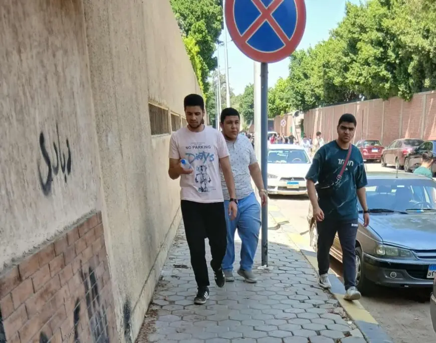 ارتياح بين طلاب فيصل بعد امتحان الرياضة البحتة: الأسئلة من النماذج الاسترشادية