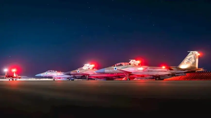 50 صاروخا وقنبلة أسقطتها مقاتلات إسرائيلية خلال الهجوم على اليمن