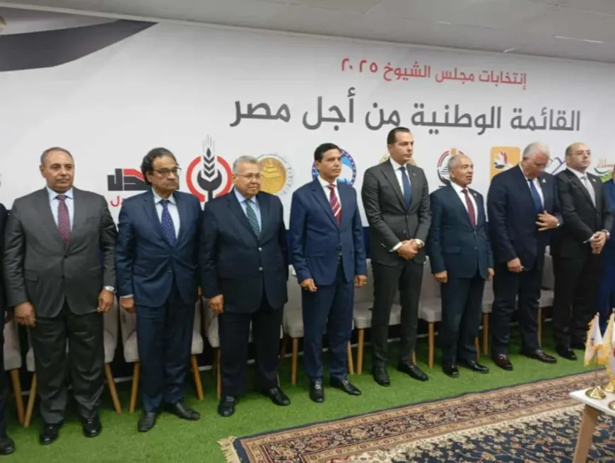 وصول قيادات الأحزاب لبدء الاجتماع التنسيقي بشأن القائمة الوطنية بمقر حزب حماة الوطن