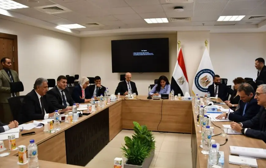 اجتماع بين قيادات وزارة البترول ومسئولي البنك الأوروبي لإعادة الإعمار والتنمية لبحث سبل التعاون المشترك