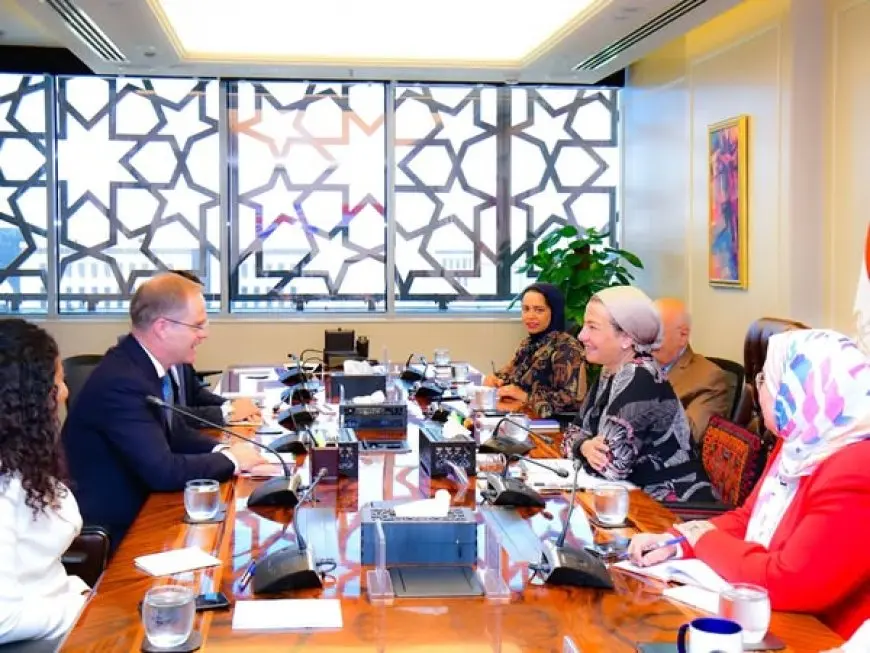 وزيرة البيئة تبحث مع السفير البريطاني بالقاهرة التعاون في مجال النمو الأخضر