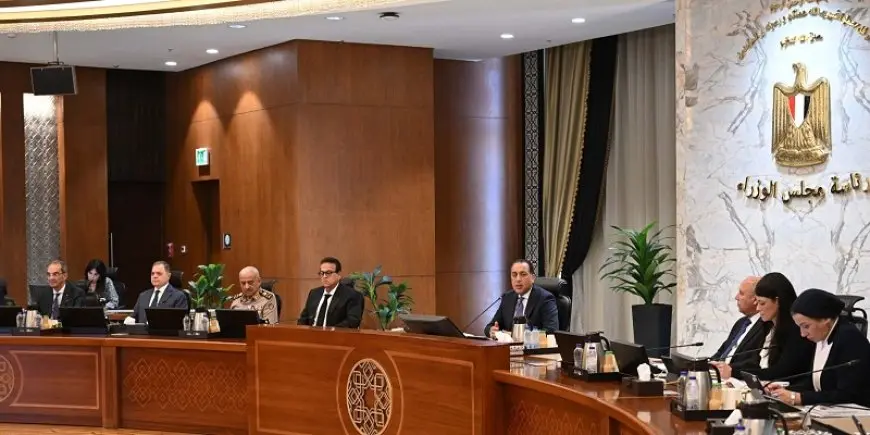 أبرزهم مشروع يخدم الخط الرابع للمترو.. الحكومة توافق على إقامة 15 مشروعا للنفع العام