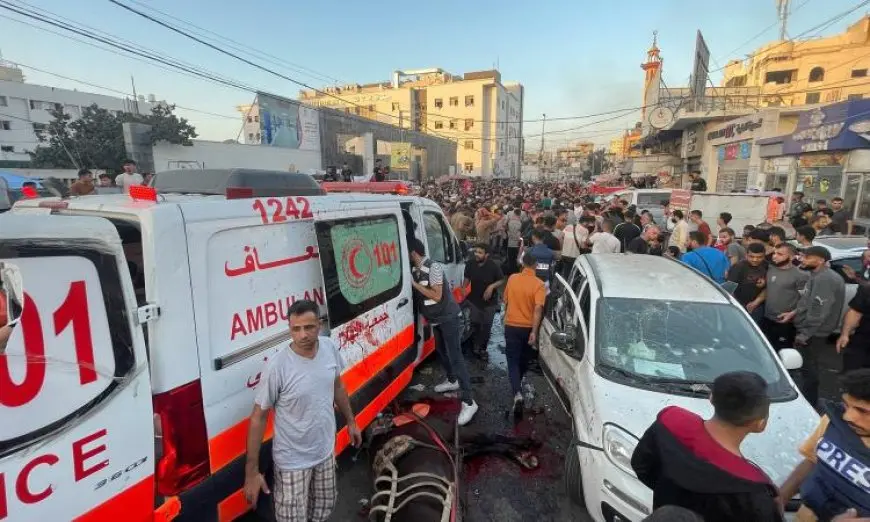 فيديو.. مدير الإغاثة الطبية في غزة يغالب دموعه على الهواء: راجعوا إنسانيتكم إن لم تكتب لنا النجاة