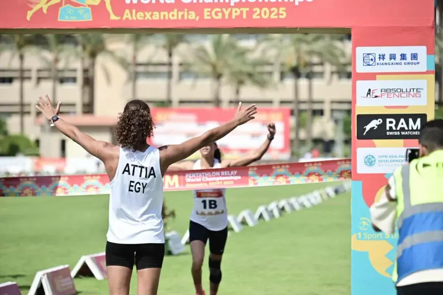 زينة عامر وجنا عطية تتوجان بذهبية التتابع في بطولة العالم للخماسي الحديث للناشئات