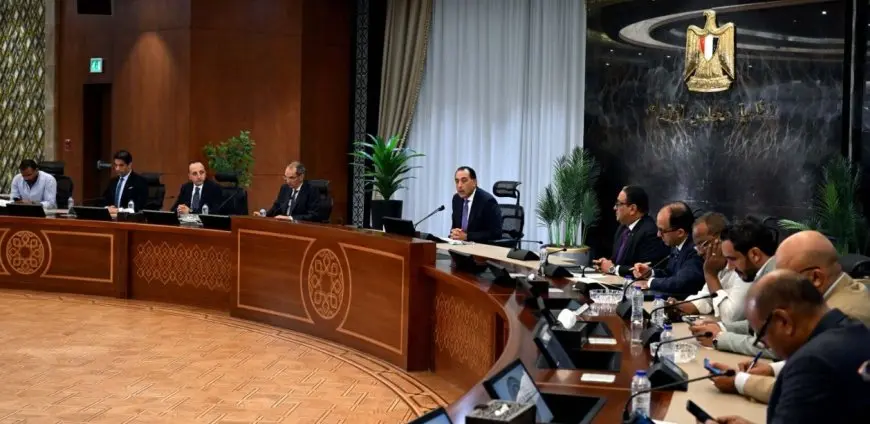 الحكومة تنفي شائعة عن حريق سنترال رمسيس: الدولة لا تحرق أصولها من أجل بيعها