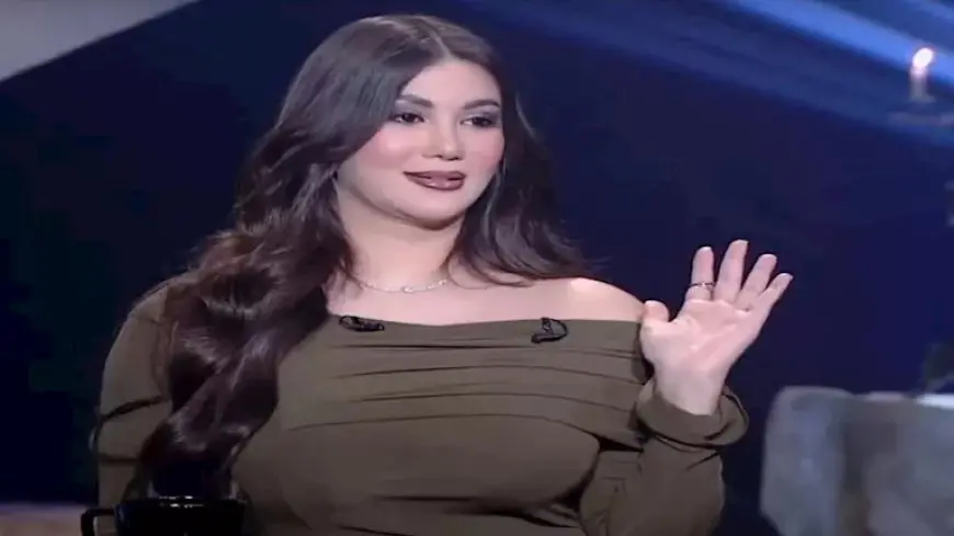 بالصور.. هدى الإتربي تخطف الأنظار من مشاركتها في أسبوع الموضة بباريس