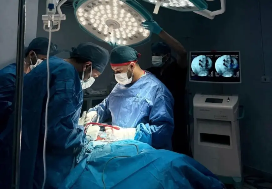 جراحة نادرة تنقذ سيدة من الشلل بمستشفى شبين الكوم: تدخل ميكروسكوبي يعيد الحركة لأطرافها