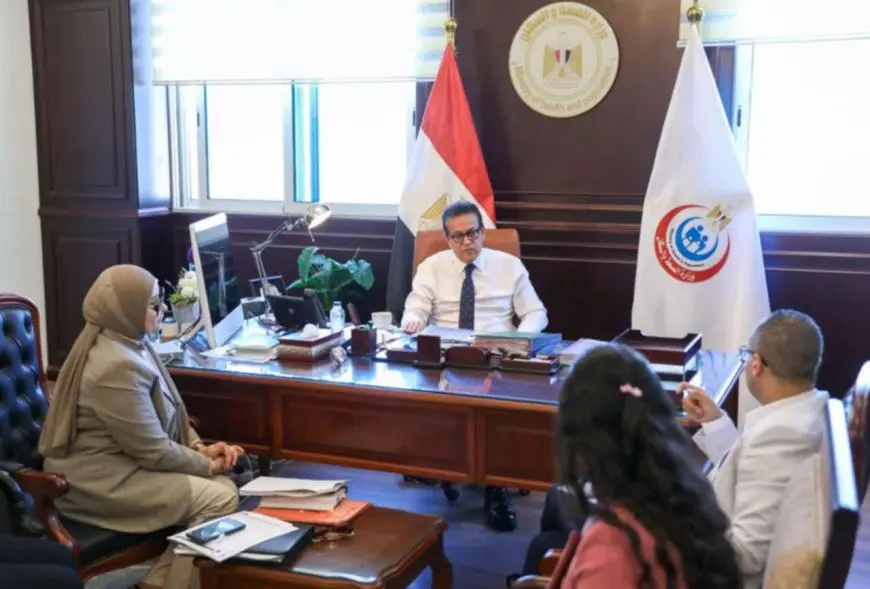 وزير الصحة يتابع مستجدات العمل بمنظومة خدمات نقل الدم القومية.. ويوجه بالتوسع في توفير المستلزمات الطبية