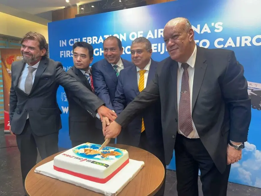 طيران Air china يدشن أولى رحلاته إلى مطار القاهرة الدولي وسط أجواء احتفالية