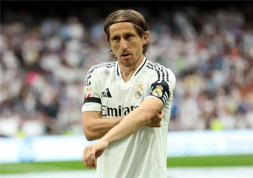 مودريتش يودع ريال مدريد بكلمات مؤثرة