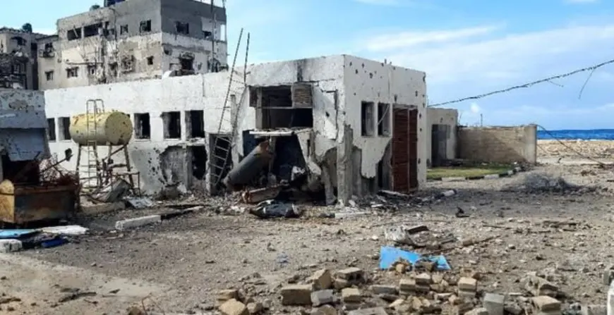 بلدية غزة تحذر من آثار بيئية وصحية جراء ضخ مياه الصرف الصحي للبحر