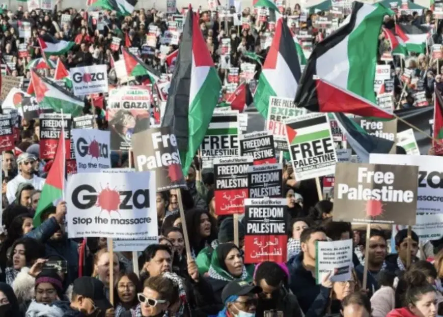 احتجاجات في لندن رفضا لحظر جماعة «تحرك من أجل فلسطين» وتصنيفها منظمة إرهابية
