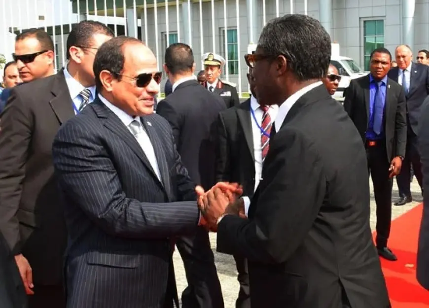 السيسي يلتقي نظيره الغاني على هامش قمة الاتحاد الأفريقي في مالابو