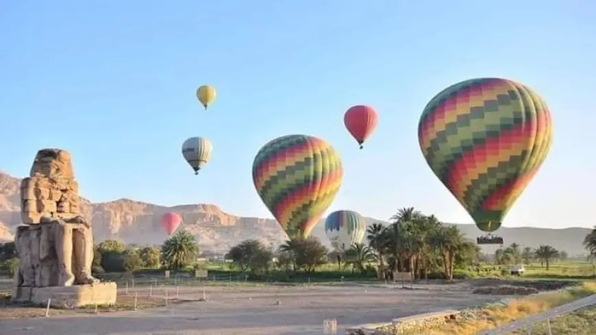 وقف رحلات البالون الطائر في سماء الأقصر