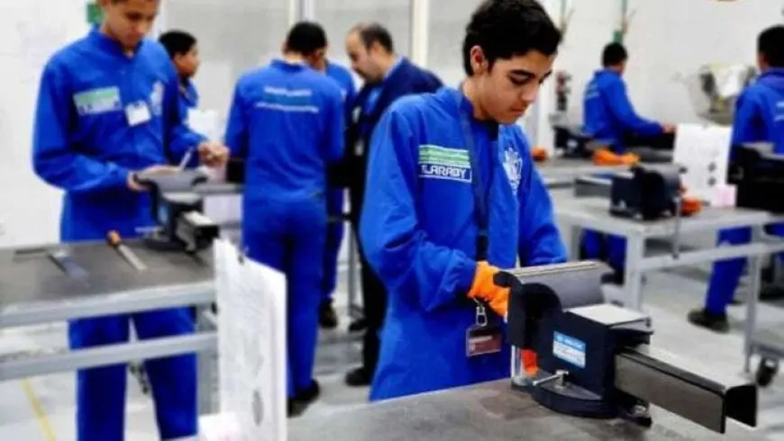 مدارس التكنولوجيا التطبيقية: عقد اختبار لقياس قدرات الطالب للالتحاق بالمدارس