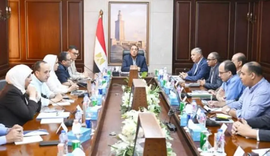 رئيس الوزراء: نعتزم إنشاء وحدات بديلة للعمارات الصادر بحقها قرارات هدم في الإسكندرية