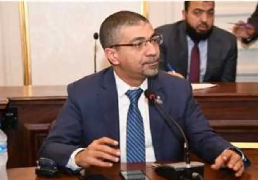 النائب محمد البدري: تقييد حرية سفر الأطباء يخالف الدستور.. والأجور ليست السبب الأول لهجرتهم