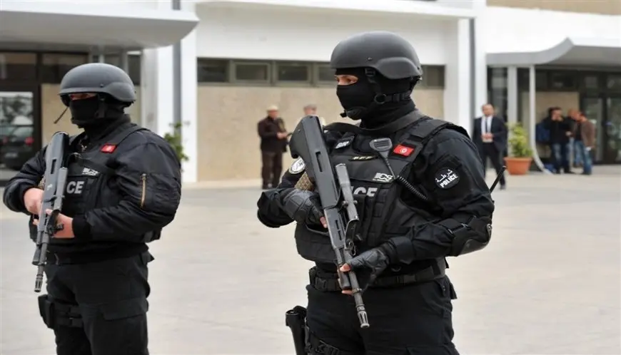 وزير داخلية تونس: نخوض حربا بلا هوادة ضد المخدرات