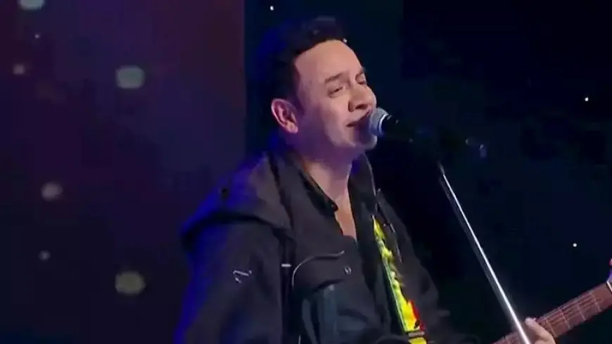 مصطفى قمر يمازح عمرو دياب: “شكراً على الأغنية”