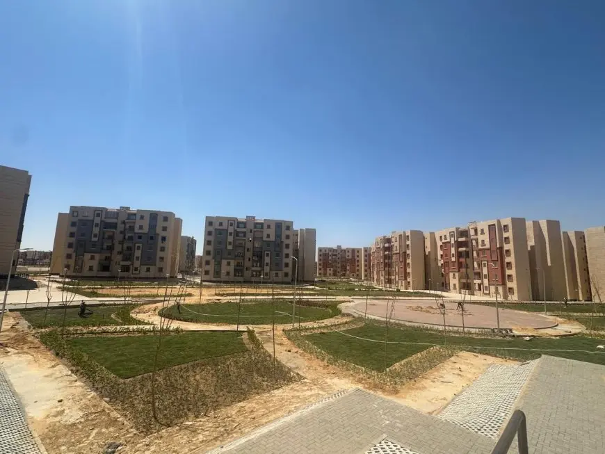 وزير الإسكان يوجه بدفع أعمال المرافق لتلبية احتياجات سكان المدن الجديدة