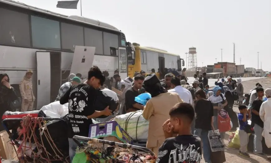 مسئول أممي: تدفق الأفغان العائدين من إيران يفوق القدرة الاستيعابية
