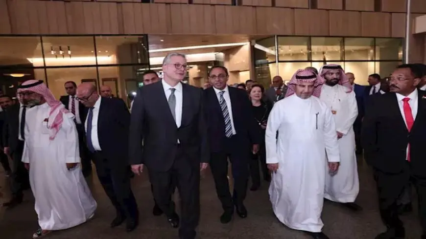 وزير البترول يقود جولة لكبار الضيوف للمتحف المصري الكبير
