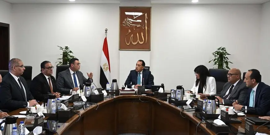 رئيس الوزراء يتابع تسليم الوحدات السكنية للموظفين المنتقلين للعاصمة الإدارية الجديدة