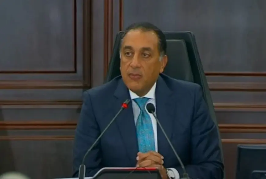 رئيس الوزراء: مناطق كثيرة بالجمهورية في أشد الاحتياجات إلى مشروعات طرق وخدمات