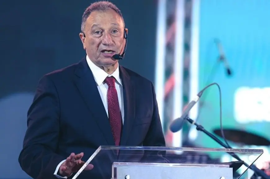 الخطيب يقتحم عالم التمثيل بظهوره «ضيف شرف» في مسلسل تليفزيوني