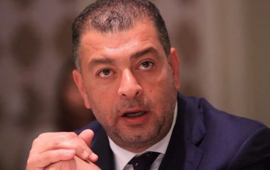عقوبتان على هاني شكري بعد توجيه السباب لجماهير الأهلي