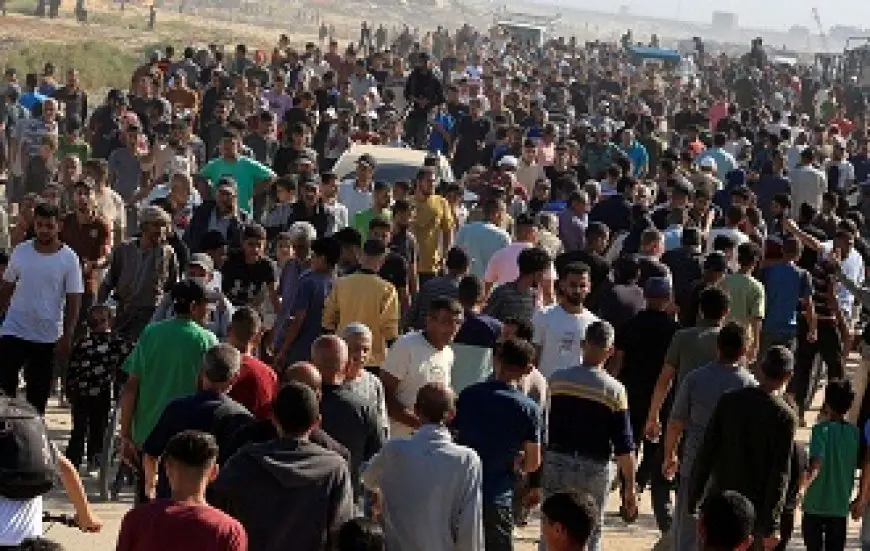استشهاد 12 فلسطينيا برصاص الاحتلال الإسرائيلي خلال انتظارهم للمساعدات بخان يونس في غزة وإصابة أكثر من 100