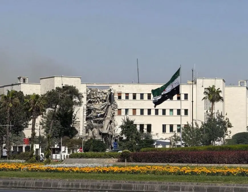 الرئاسة السورية تحث جميع الأطراف على الالتزام بوقف إطلاق النار وإنهاء الأعمال العدائية في السويداء