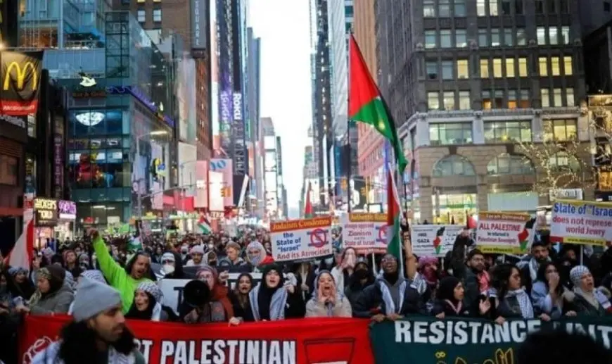 نشطاء يتظاهرون في بروكلين بنيويورك للمطالبة بوقف إطلاق النار في غزة