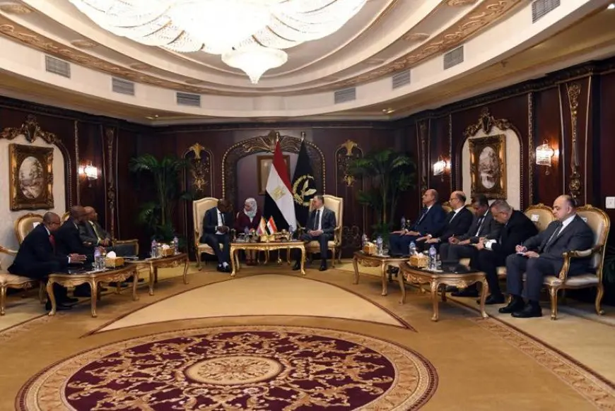وزير الداخلية يستقبل نظيره بجمهورية القمر المتحدة خلال زيارته للقاهرة