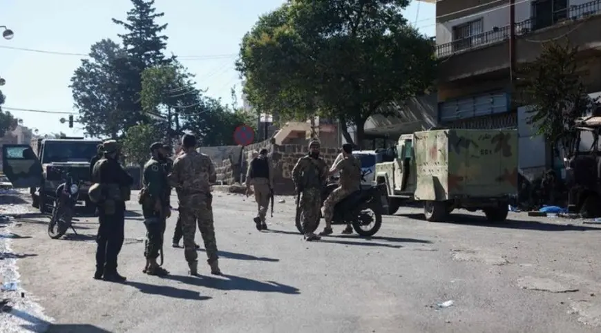 مجلس القبائل والعشائر السورية يتوعد برد قاس حال خرق الاتفاق بالسويداء.. ويعلن إخراج مقاتليه من المدينة