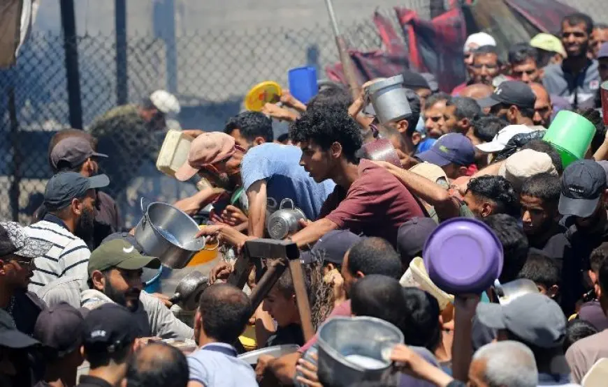 استشهاد 132 فلسطينيا في قطاع غزة منذ فجر اليوم بينهم 94 من منتظري المساعدات